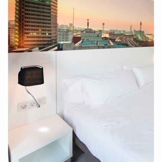 Applique nera per comodino camera da letto moderna hotel