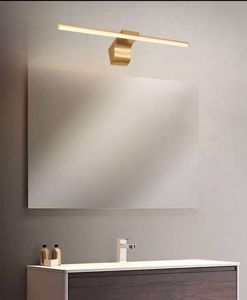 Applique oro per specchio da bagno  4000k