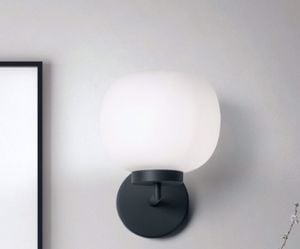 Applique lampada da parete moderna nera vetro bianco miloox bomboi