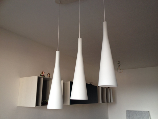 Milk sp3 ideal lux lampadario a sospensione bianca per tavolo soggiorno moderno 3 luci