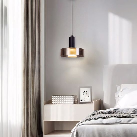 Lampadario design nero per comodino stanza da letto moderna