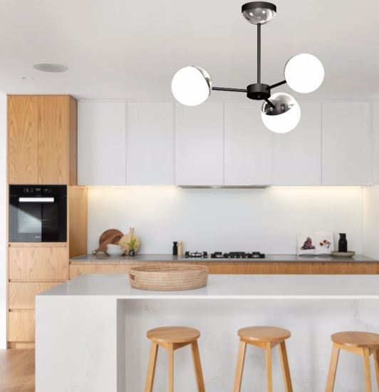 Lampadario nero cromo sfere vetro bianco moderno