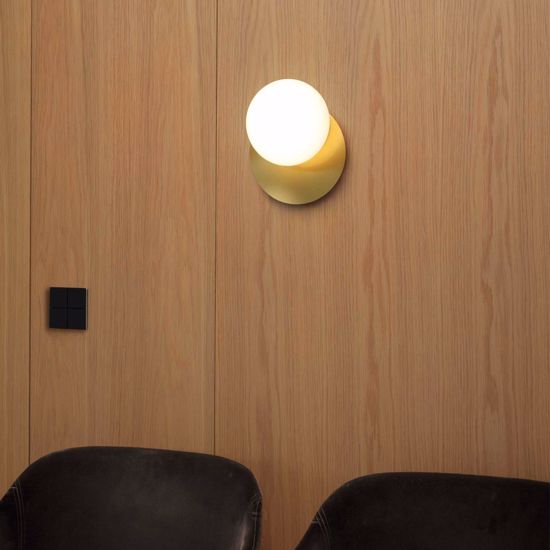 Ninfea ap1 ideal lux applique da parete ottone e sfera bianca vetro