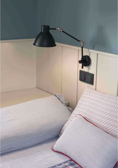 Applique lampada estensibile per camera da letto nero