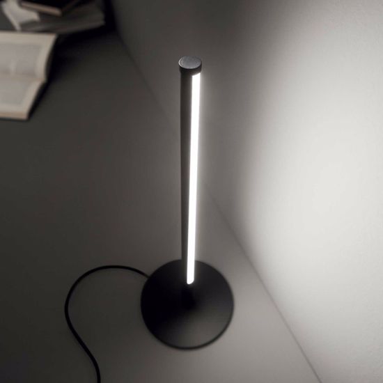 Yoko ideal lux lampada da scrivania per salotto led 3000k nero