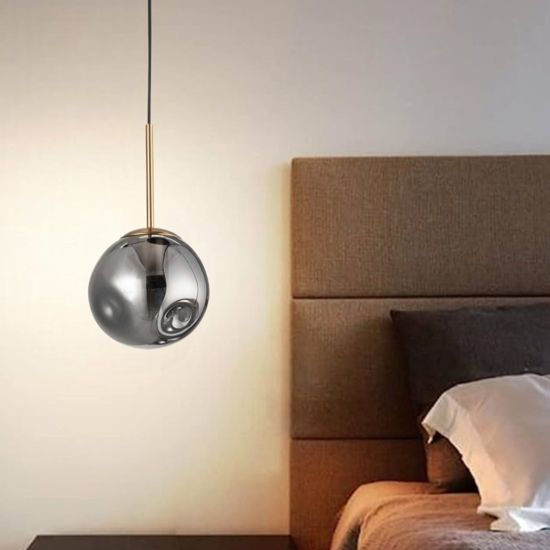 Lampada a sospensione sfera vetro fume per comodino camera da letto