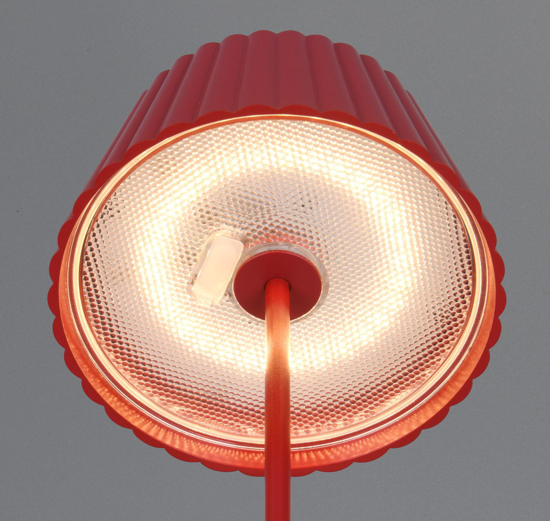 Lampada rossa da tavolino ricaricabile portatile led moderna