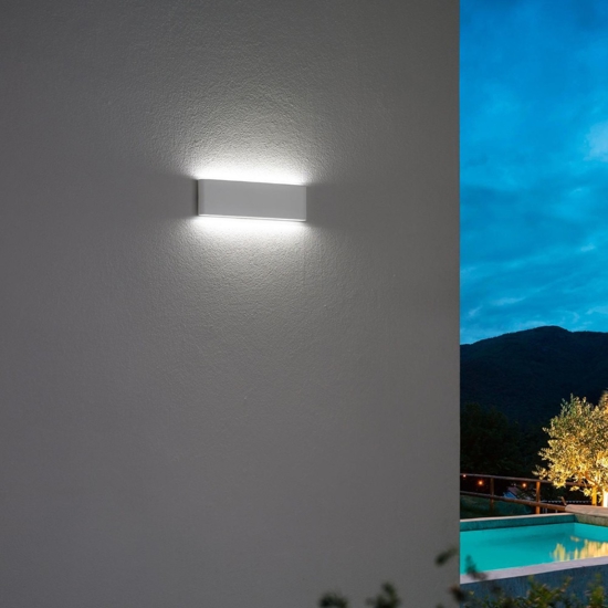 Isyluce applique per esterno  4000k antracite moderna