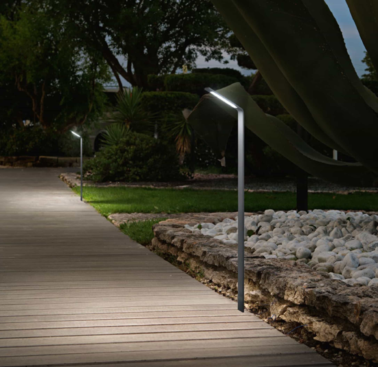 Ideal lux lampione per esterno giardino agos pt h80 4000k nero design