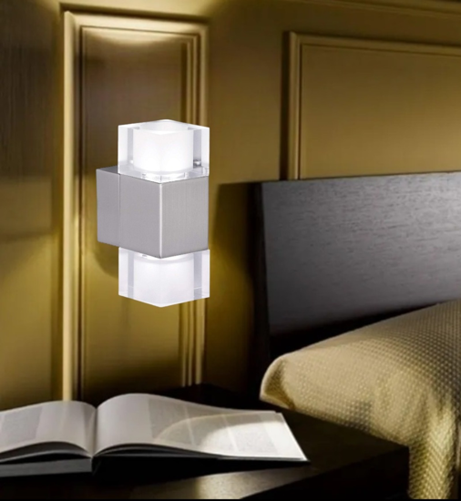 Applique da comodino con interruttore grigio cubi vetro led fp