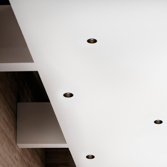 Faretto nero tondo da incasso a soffitto per cartongesso