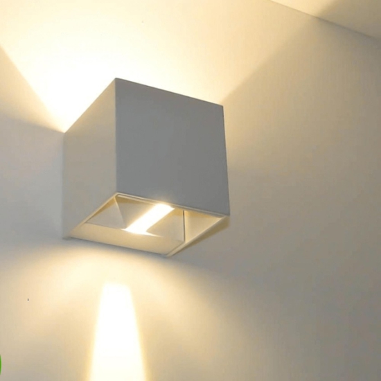 Isyluce applique led da parete cubo 16w 3000k bianco