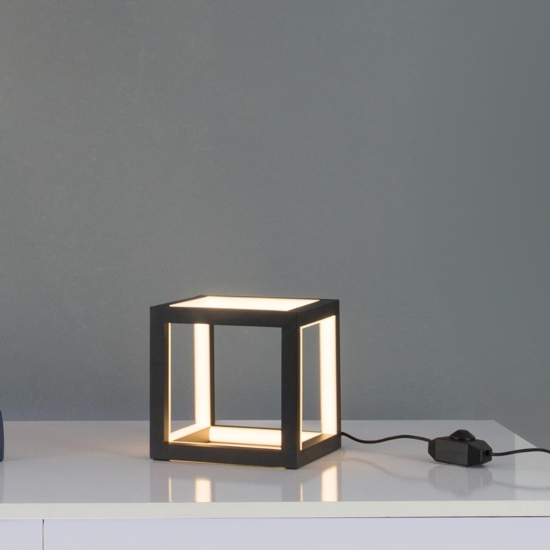 Lampada da comodino moderna cubo nero led dimmerabile