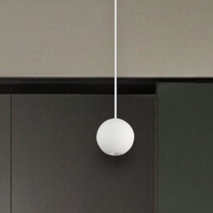 Lampada sfera led a sospensione bianca per isola cucina